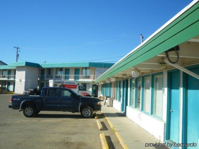 Caravan Motel Fort St. John Экстерьер фото
